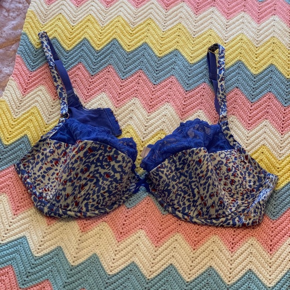 Savage X Fenty Blue Leopard Print Bra - Picture 2 of 7